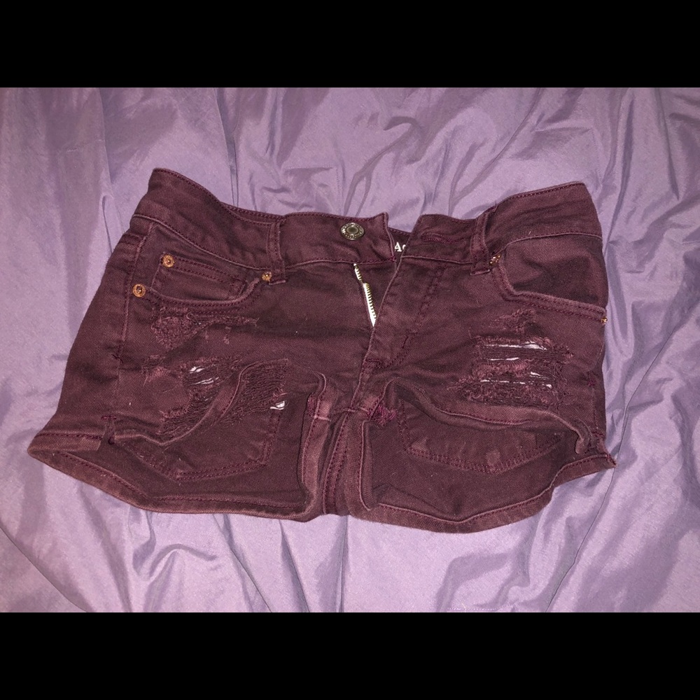 American Eagle burgundy shorts